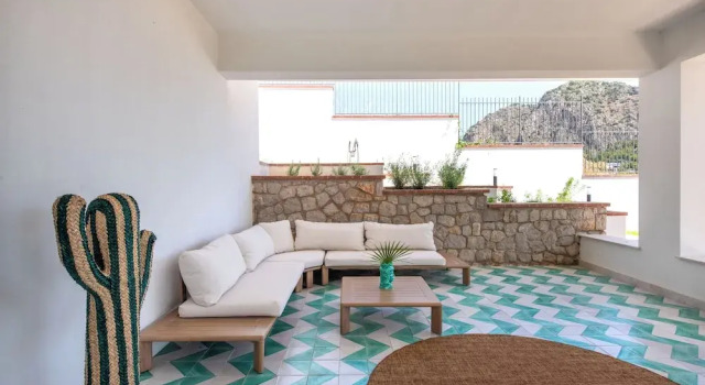 Апартаменты Classic Sea Frame Design Apartments with Pool by Wonderful Italy