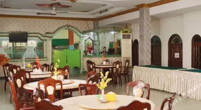 Hotel Tresya Tanjung Balai, Rezerwuj Hotel Tanjung Balai North Sumatra Province