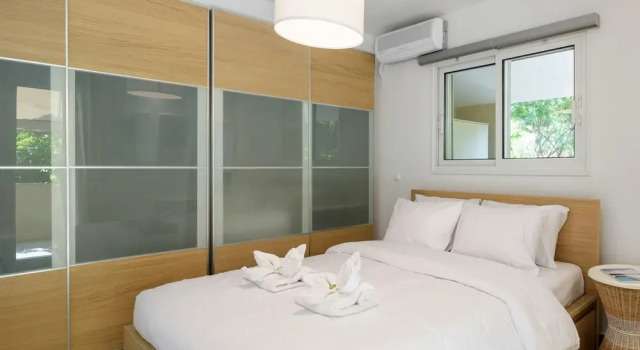 Radiant homm Vouliagmeni Apartment 4ppl, Забронировать Апартаменты/квартира Вари-Вула-Вулиагмени Attica Riviera