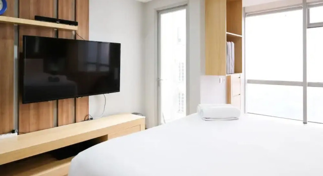 Best Deal And Smart Living Studio At Grand Sungkono Lagoon Apartment