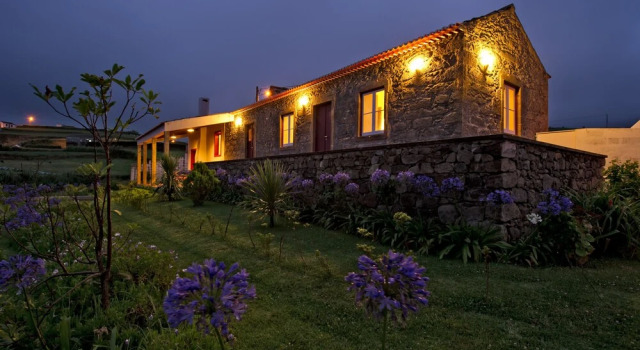 Private Eco-Friendly Holiday Cottage with Sea and Mountain View., Забронировать Дом для отпуска Коттеджи Нордешти, Коттедж