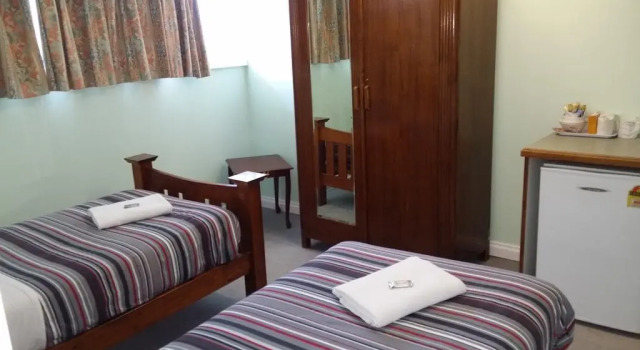 Warners Bay Hotel, Book Hotel Warners Bay Lake Macquarie