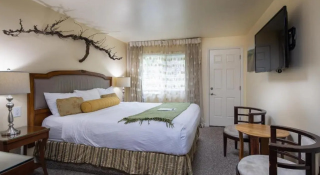 Номер Standard с видом на сад The Vendange Carmel Inn & Suites