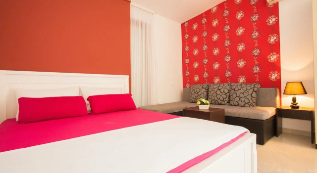 Студия с балконом Apartments Taida