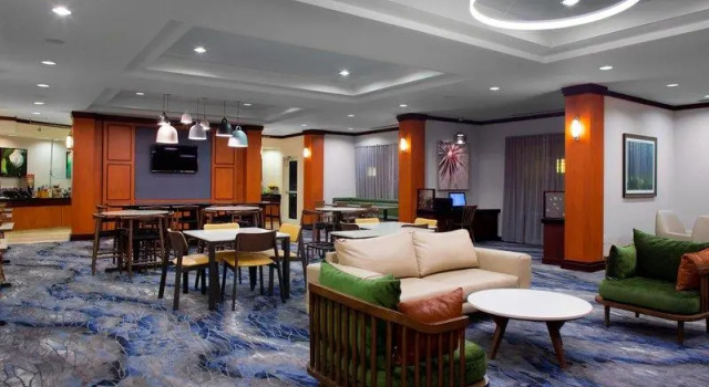 Кровать в общем номере Fairfield Inn & Suites by Marriott Montgomery EastChase Pkwy