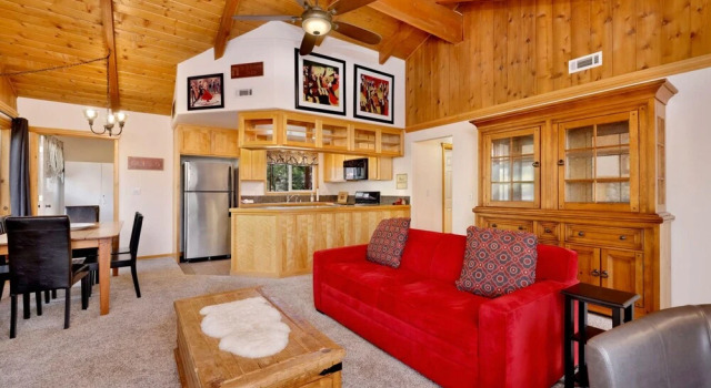 Moulin Rouge #2055 by Big Bear Vacations, Varaa Hotelli Big Bear Lake USA