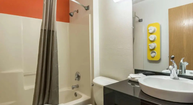 Четырёхместный номер Standard Motel 6-Barkeyville, PA