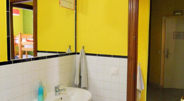 Кровать в общем номере New Samay Hostel
