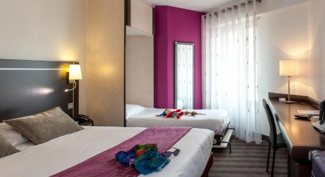 Трёхместный номер Standard Brit Hotel Belfort Centre-Le Boreal