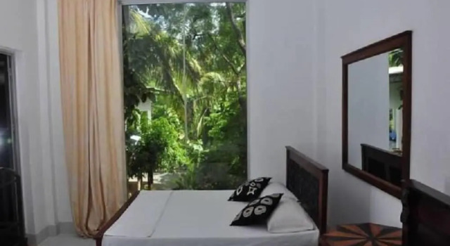 Water Garden Hotel