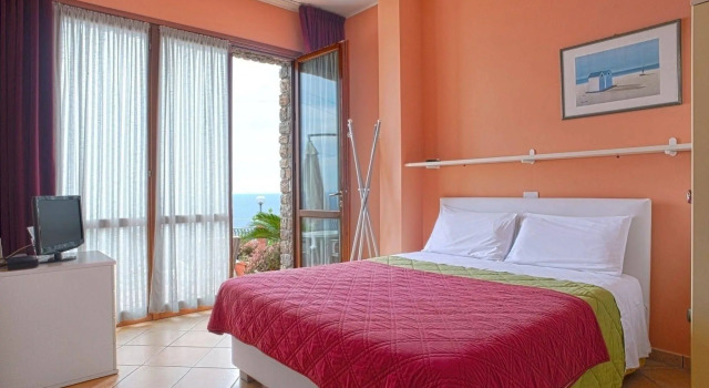 Le Terrazze Appartamenti Vacanze, Забронировать Отель Сан-Ремо Ривьера-дей-Фьори