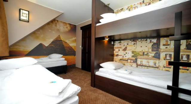 World Hostel - Old Town, Забронировать Хостел Недорогие отели Гданьска, рядом с Дом Uphagen, недорого