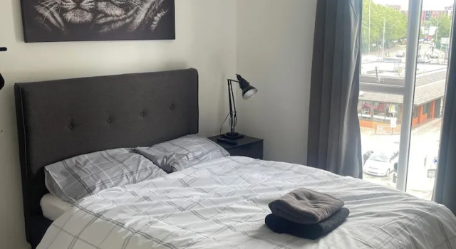 Apartment Sleeps 4 With Free Parking, Varaa Huoneisto Asunnot kohteessa Merseyside, Huoneisto