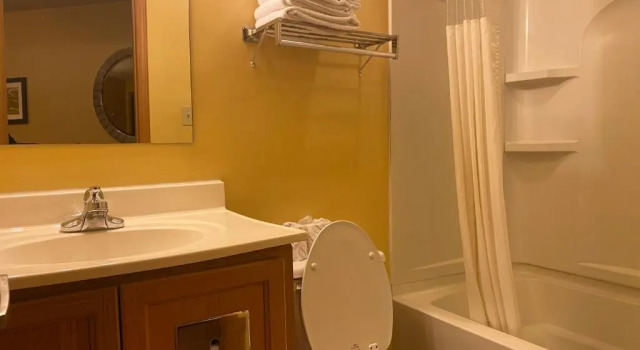 Четырёхместный номер Standard Regal Inn Coffeyville KS US 169