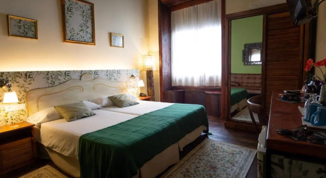 Standard Dreier Zimmer Gara Hotel