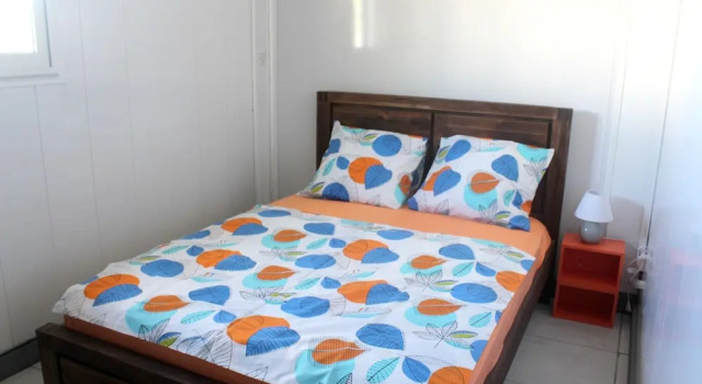 House with One Bedroom in Petite Île, with Wonderful Sea View, Furnished Garden And Wifi - 2 Km From the Beach, Reservar Hotel Petite-Ile Saint-Pierre