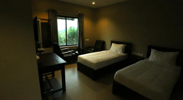 CeeCee Grand, Prenota Hotel Hotel economici a Vagamon