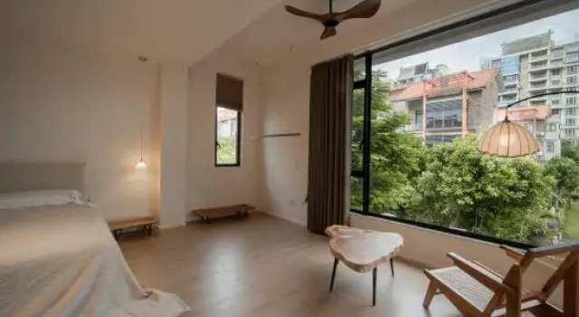 Люкс c 1 комнатой с балконом Haikou Man Manor Homestay (Wuyuan River Convention Center)