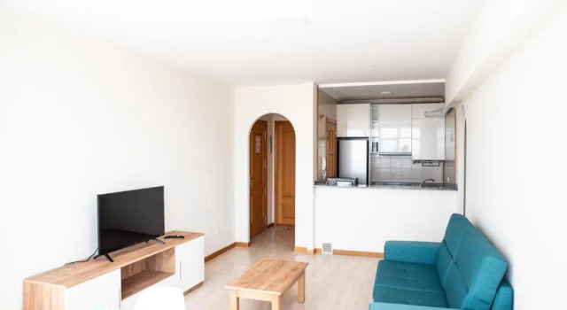 Apartment on the First Line of Samil Beach and With Frontal Views of the sea, Book Apartment Vigo 