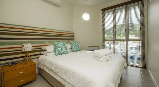 Waters Edge Townhouse 2, Prenota Casa vacanze Hotel a Magnetic Island con piscina, Piscina