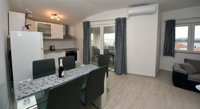 Apartments Aurora, Đặt Căn hộ Mrljane Pasman Island