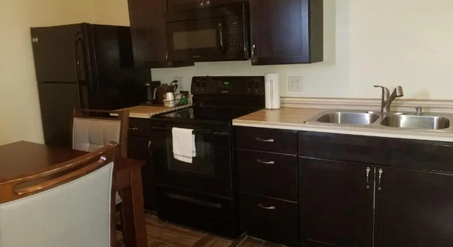 Четырёхместный люкс Baymont by Wyndham Eau Claire WI