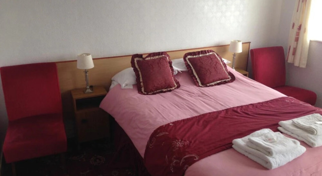 Blue Waves Hotel, Забронировать Отель Блэкпул Ланкашир, рядом с Пляж Blackpool Pleasure