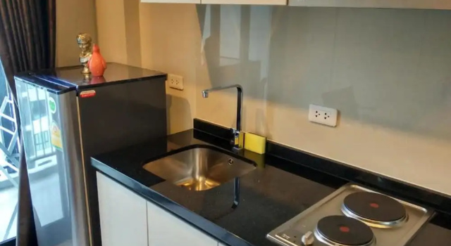Номер Standard с балконом и с видом на море Many Holiday The Base Condo