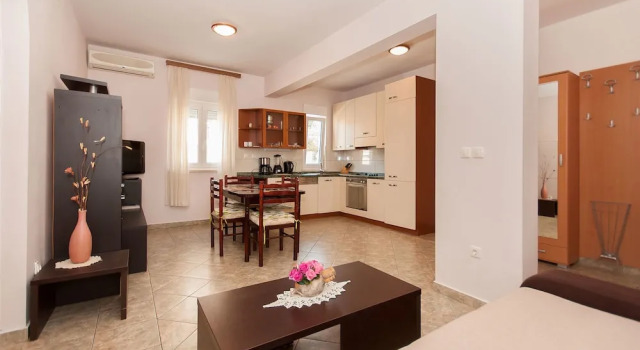 Apartment Pearl Rogoznica