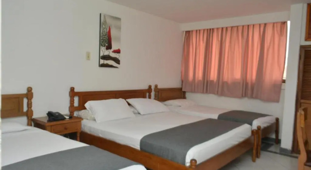 Четырёхместный номер Standard Hotel Casa Ballesteros