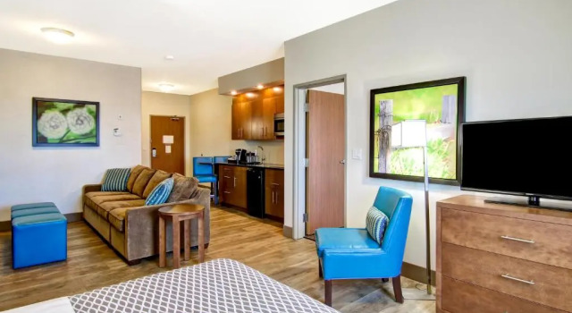 Семейный люкс Canalta Hotel Martensville