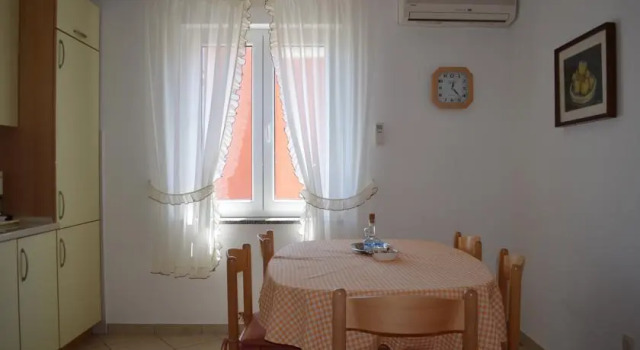 Apartment Ive, Забронировать Апартаменты/квартира Башка остров Крк, рядом с Пляж Башка