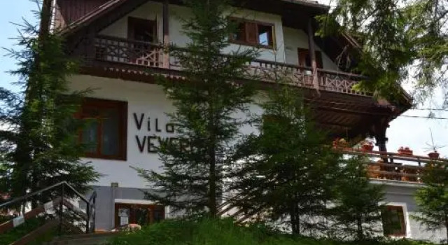 Vila Veverita, Varaa Hotelli  