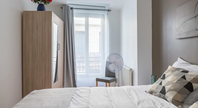 Cozy 3BR Apartment in Capucins, Bordeaux, Забронировать Апартаменты/квартира Апартаменты Бордо, рядом с Церковь Нотр-Дам, Апартаменты/квартира