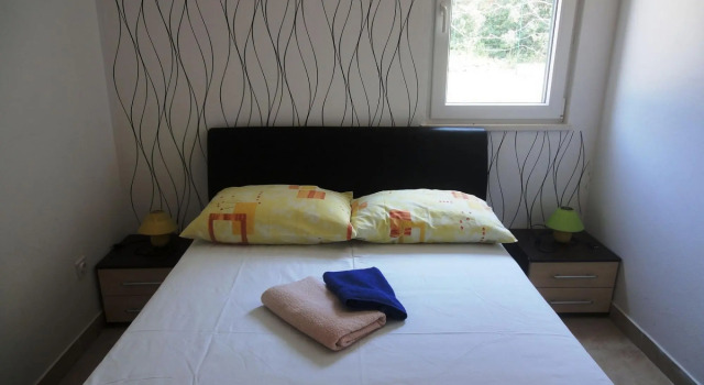 Elizabet - great location & close to the beach - A2(2+2), Prenota Hotel Maslinica 