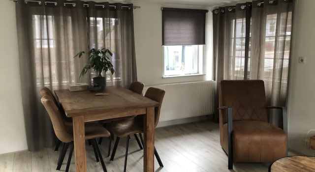 Апартаменты Deluxe Slapen in eigentijds woonboot hotel