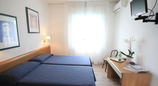 Четырёхместный номер Standard с 2 комнатами Albergo Villa Gradita
