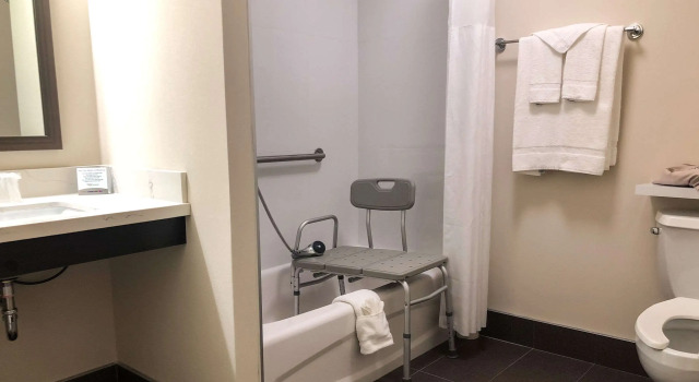 Четырёхместный номер Standard Sleep Inn & Suites Quebec City East