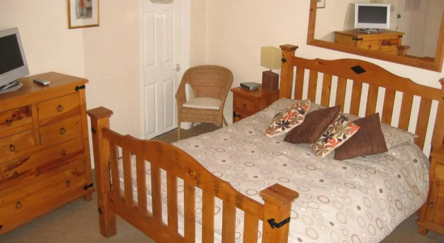The Horseshoe Guesthouse, Забронировать Гостевой дом Отели Сноудония с парковкой, Парковка