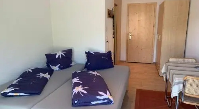 Haus Baracca, Varaa Hotelli Vella Surselva