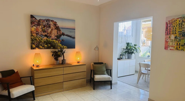 Bright one Bedroom Apartment in the Center of Cannes 13 Minutes Walk to the Palais des Festivals - 2290