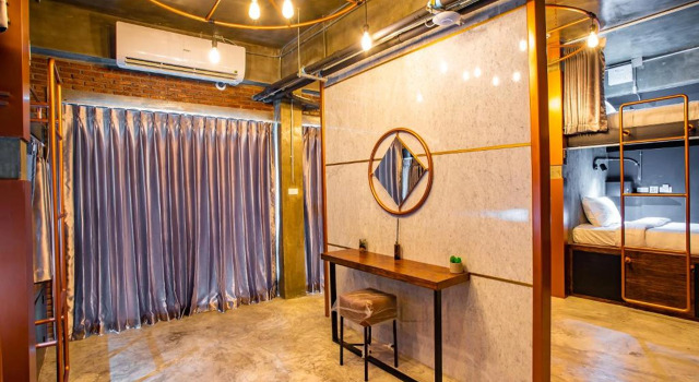 Кровать в общем номере Kaen Hostel