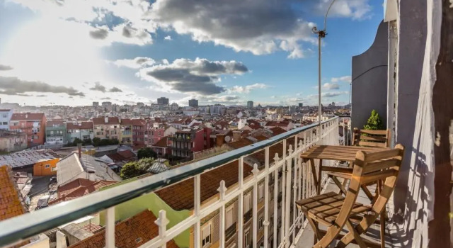 Апартаменты Charming flat with 2 bedrooms on Lisbon's 7th hill