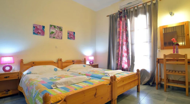 Студия Feeloxenia Corfu Apartments