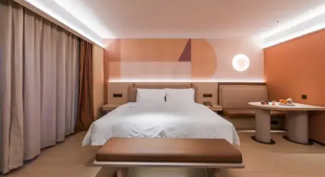 Orange Hotel (Linyi Hedong International Convention and Exhibition Center Hotel), Prenota Hotel Hotel a Shandong con parcheggio, Parcheggio