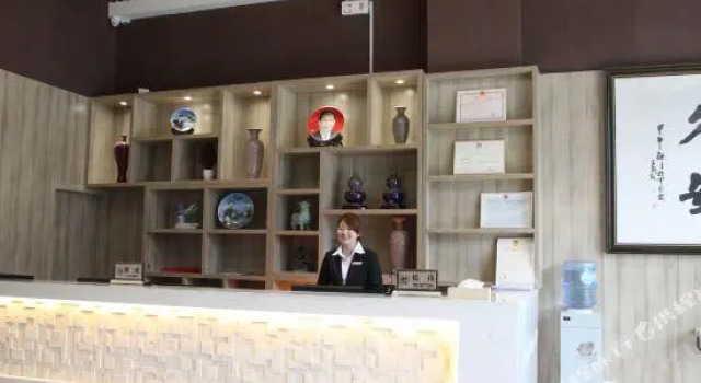 Qingchuang Hotel, Boek Hotel Hotels in Shaanxi met parkeren, Parkeren