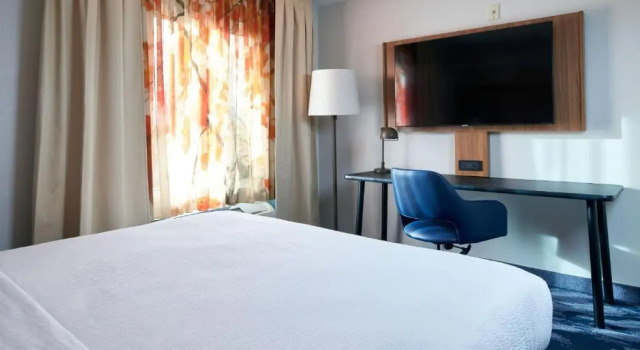 Номер Standard Fairfield Inn and Suites San Bernardino