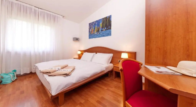 Трёхместный номер Standard Beach Hotel Rosa