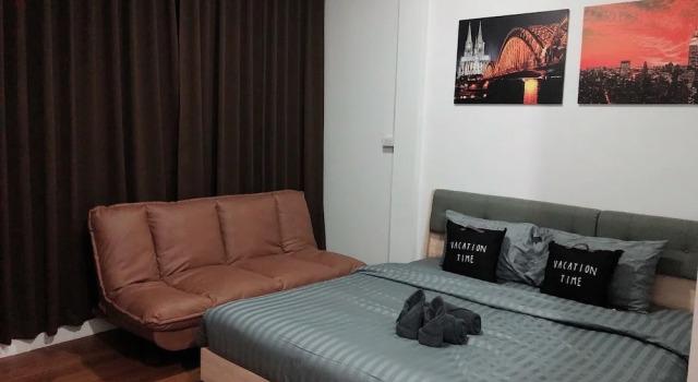 Номер Deluxe Thepnakorn Hotel