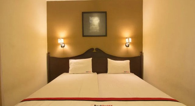 RedDoorz @ Cik Di Tiro Sagan, Rezervovat Hotel 3hvězdičkové hotely v Yogyakarta Province, 3*